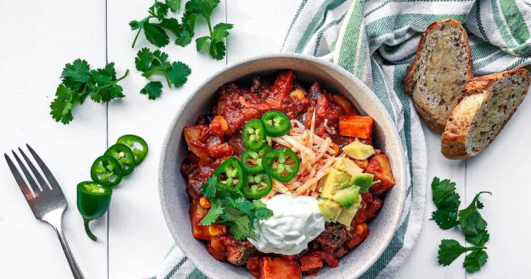 Vegetarian Black Bean Chili (vegan option)